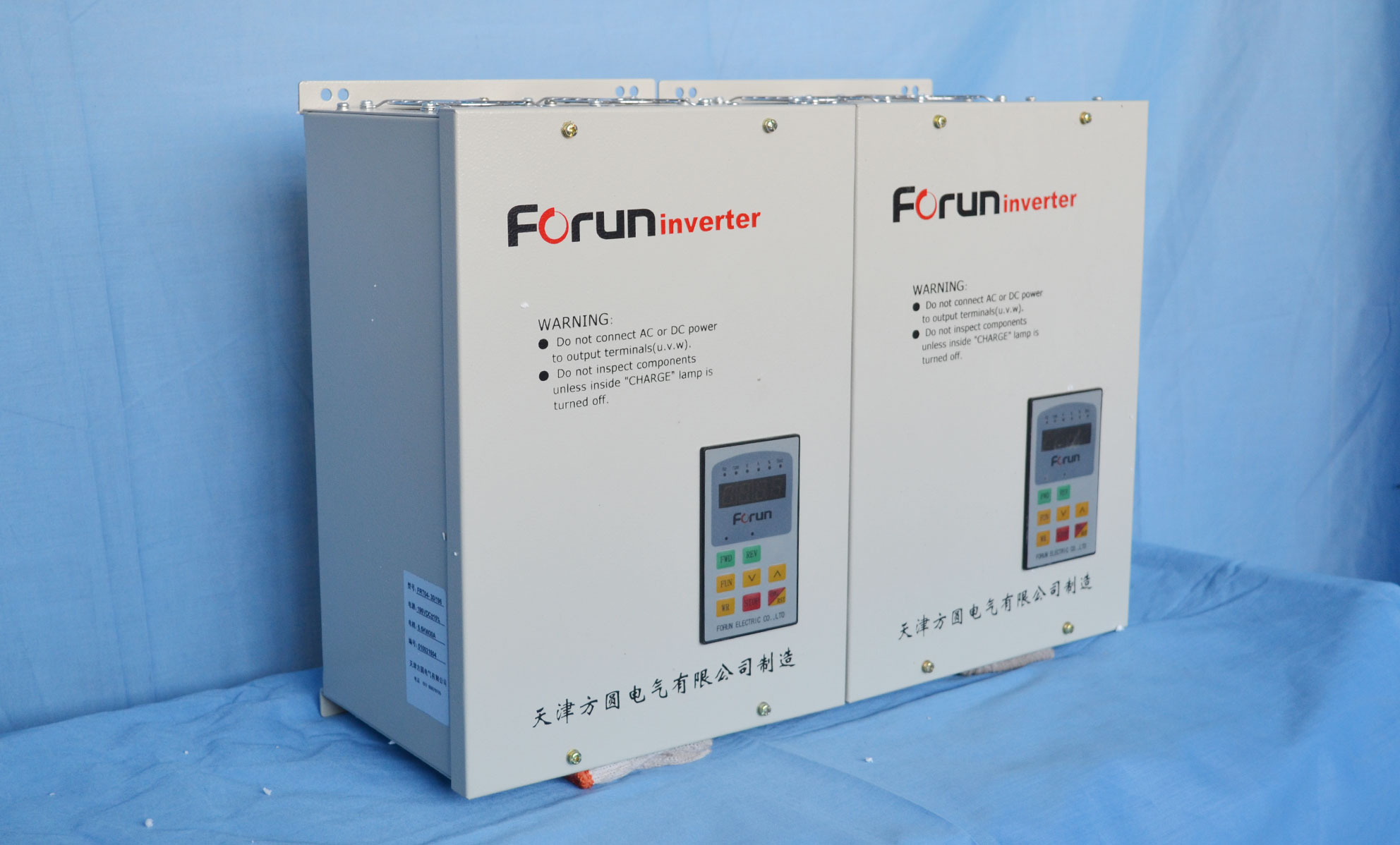 机车牵引辅助变频器